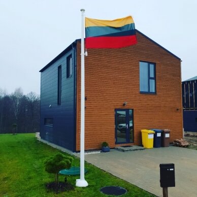 Lietuvos vėliava trispalvė 100 x 170 cm rišama prie stiebo (aukštos kokybės)
