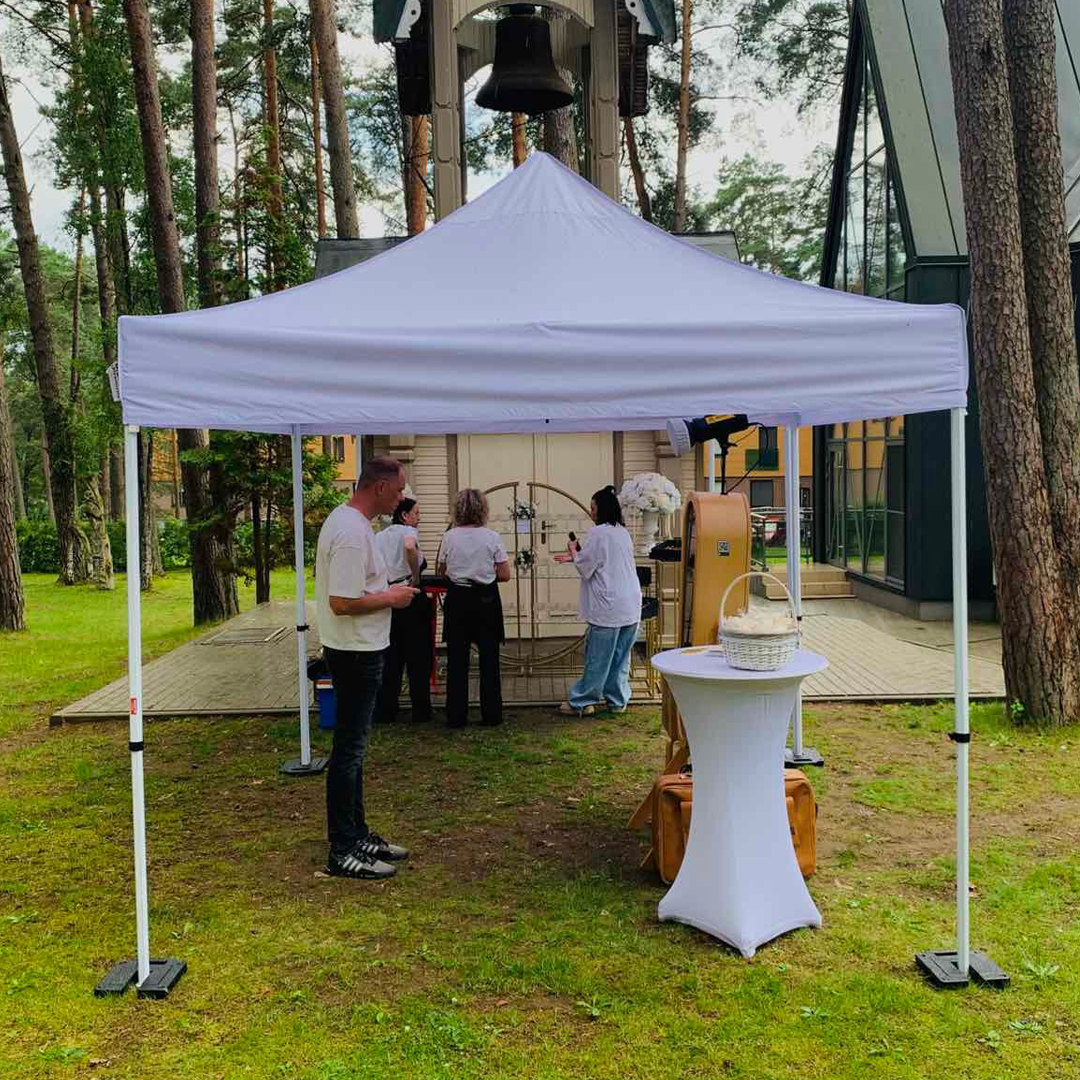 Palapinių nuoma (baltos spalvos) 1 Palapinių nuoma (baltos spalvos) 1