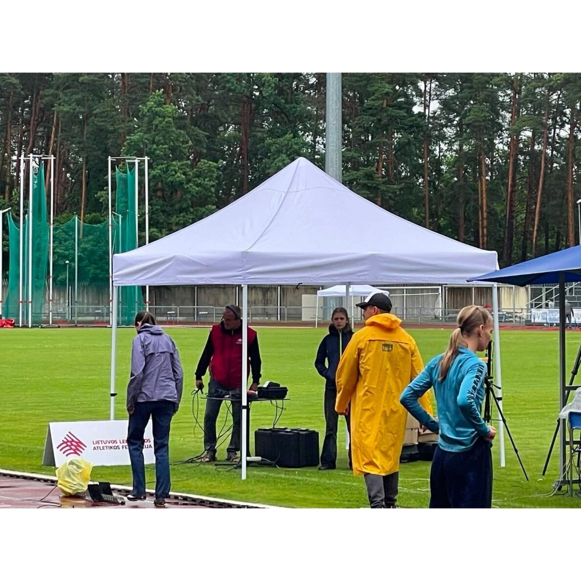 Palapinių nuoma (baltos spalvos) 6